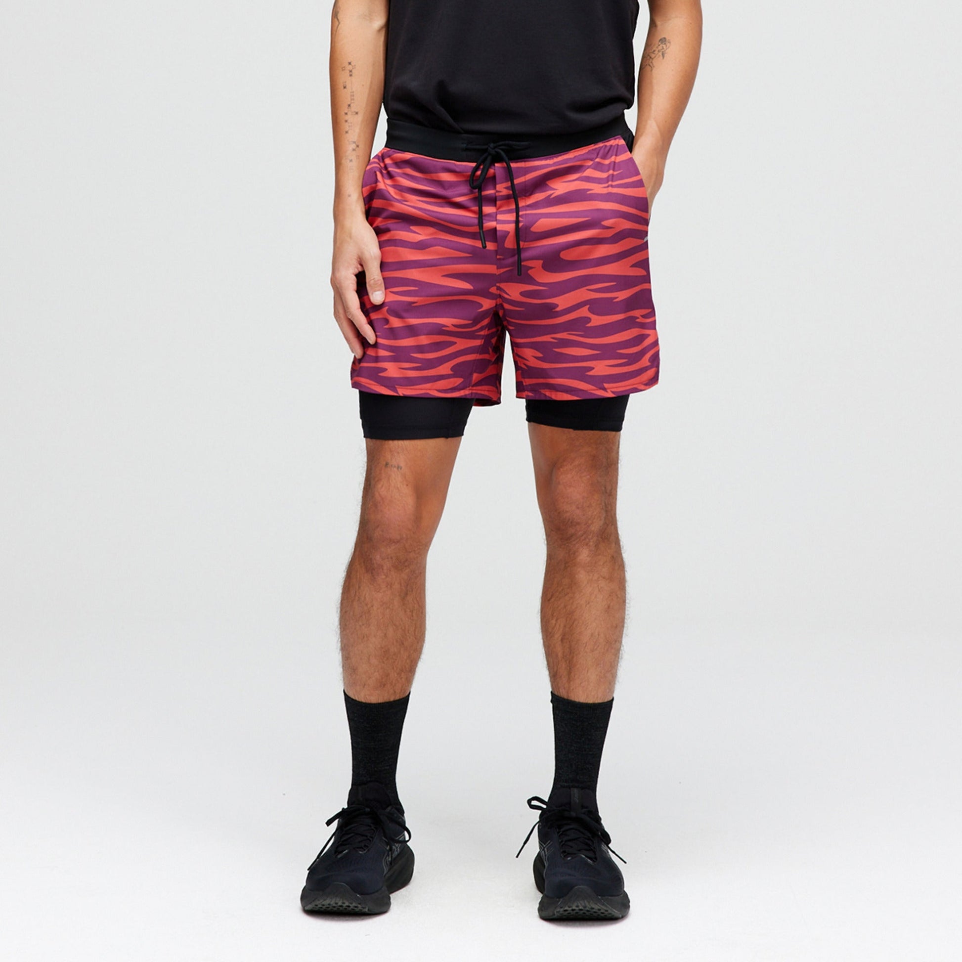 Short de sport en lin violet Flux de Stance | modèle