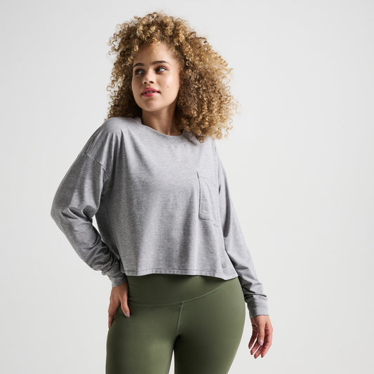 Stance Women's Lay Low Boxy Long Sleeve T-Shirt Heather Grey |model